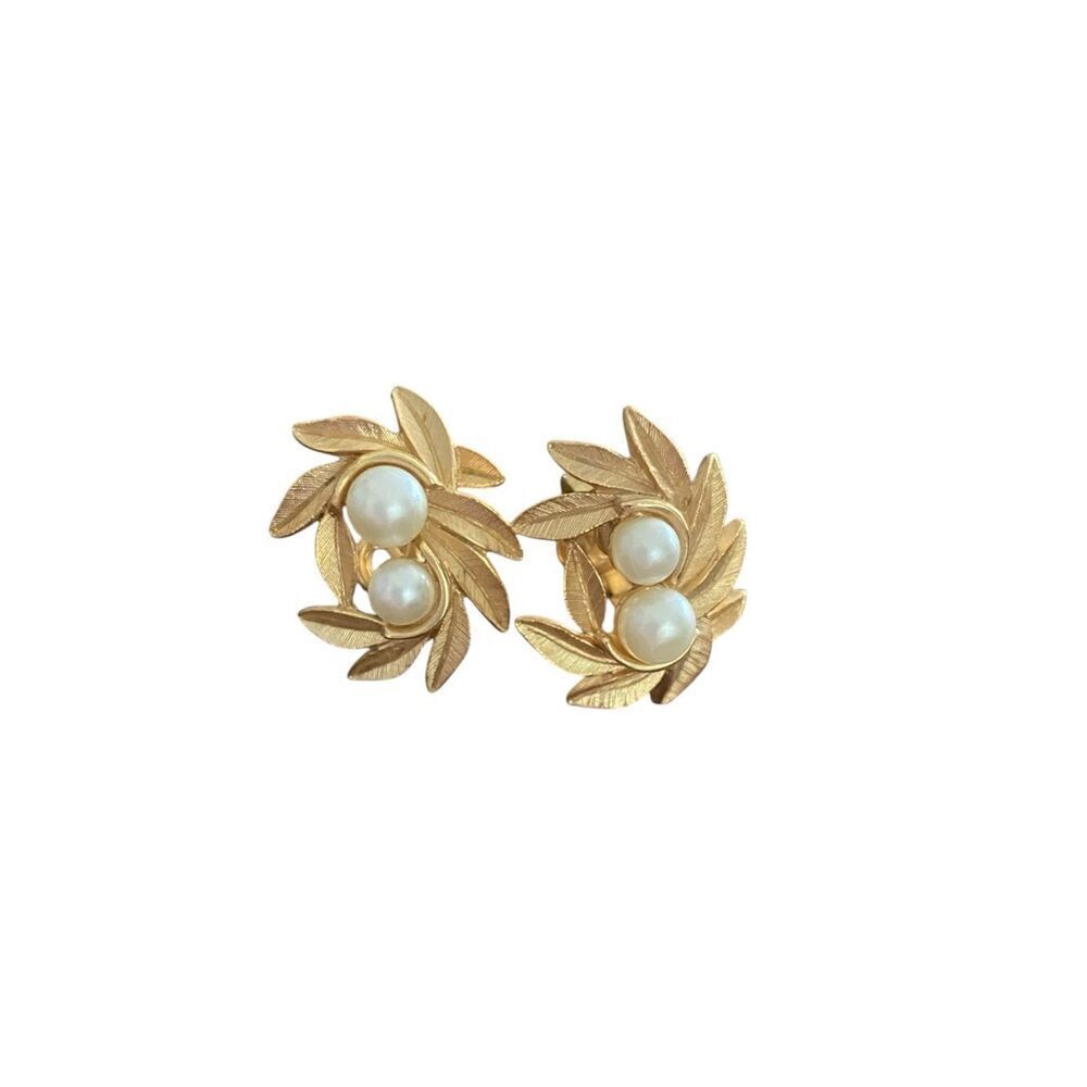 Vintage Avon Gold‑Tone Pearl Clip‑On Earrings – Leaf Swirl Design